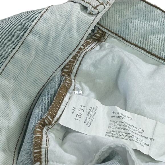 YMI Color Block Shorts Women Size 31  High Rise Two Tone Blue Frayed Hem Denim - Picture 5 of 11